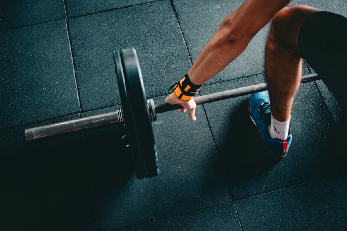 Atleta em corrida — Ômega-3 EPA DHA e desempenho esportivo